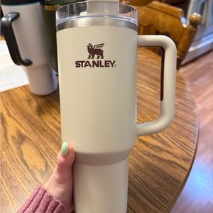 Tan and Maroon 40Oz stanley